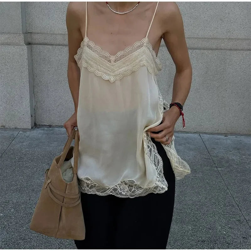 Camiseta de tirantes finos de seda